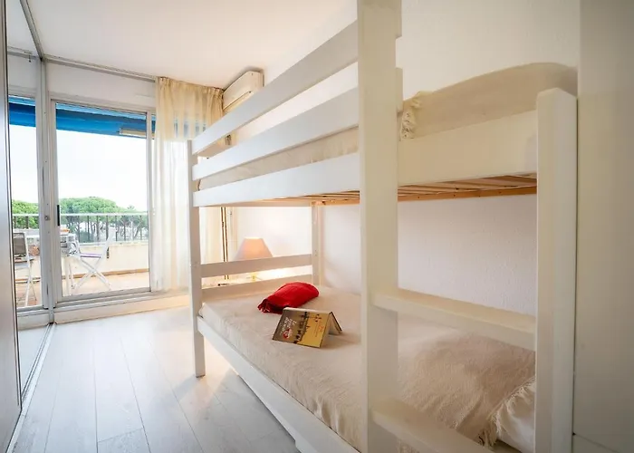 דירה Les Jardins Du Port-4 By Interhome *