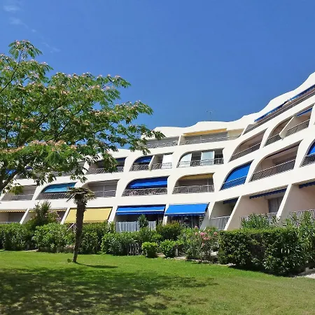 Les Jardins Du Port-4 By Interhome
