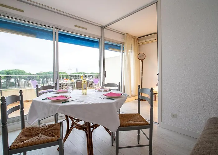 Apartment Les Jardins Du Port-4 By Interhome